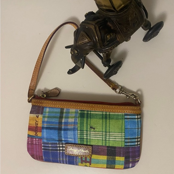Dooney and Bourke Madras wristlet - Picture 3 of 5
